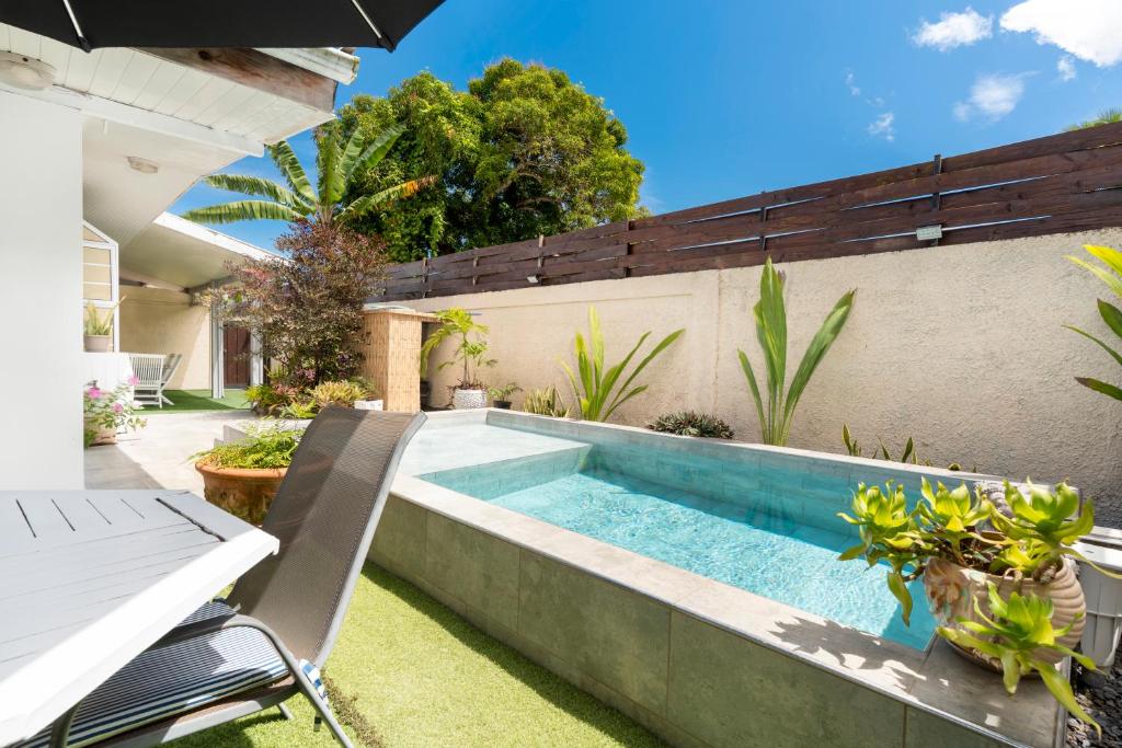 Tiaki Guesthouse Apartment - 5min drive to beach & Shops ! 1BDR APT with pool - photo 8 - Tahiti, Polynésie