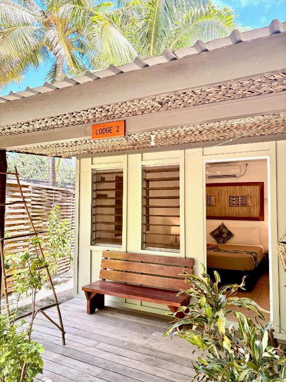 Blue Lagoon Beach Resort photo 4