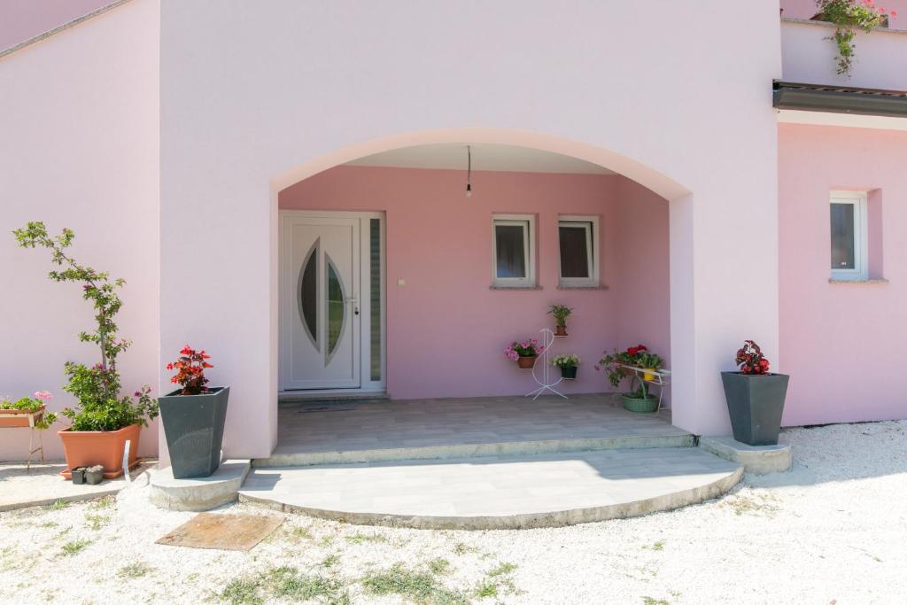 Zdjęcie z galerii obiektu Apartment Elina w mieście Labin