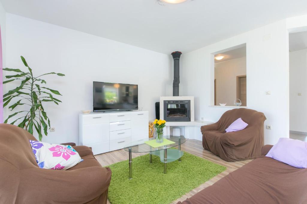 Zdjęcie z galerii obiektu Apartment Elina w mieście Labin