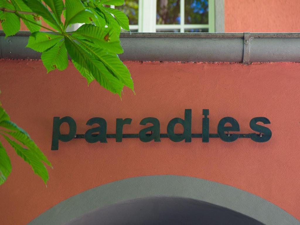 Certifikát, hodnocení, plakát nebo jiný dokument vystavený v ubytování Pension-Gaststätte Paradies