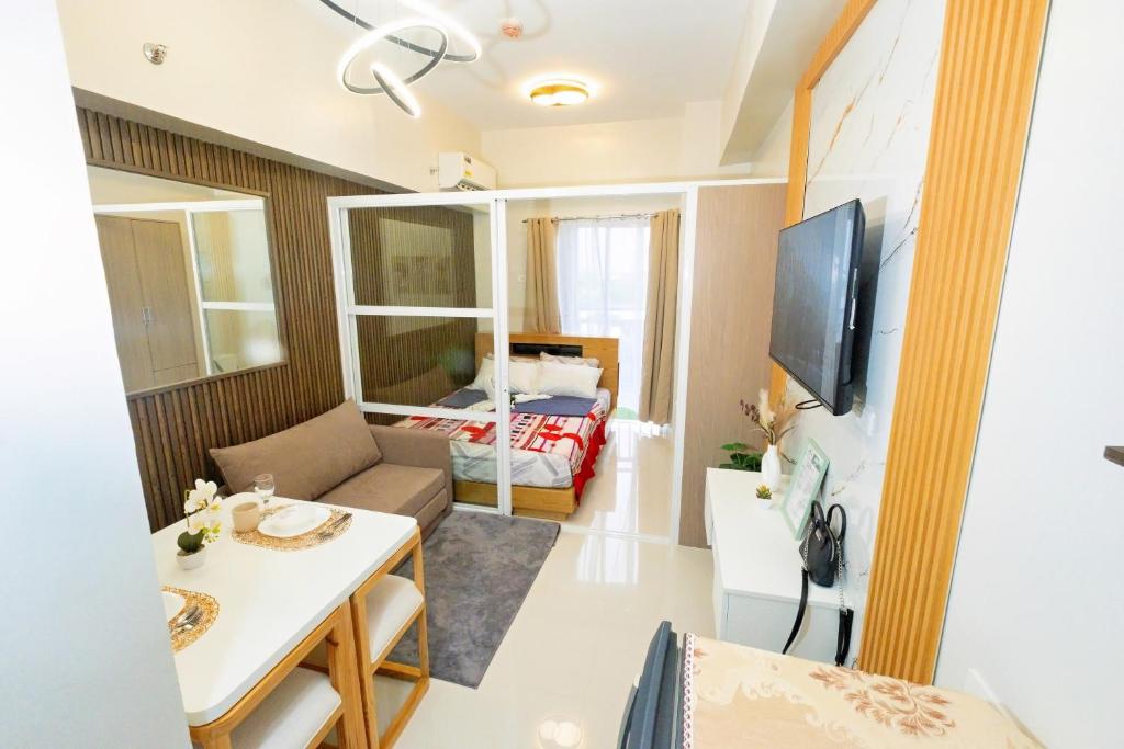 View of Modern Retreat with Private Balcony, Mactan Island (updated prices 2026)