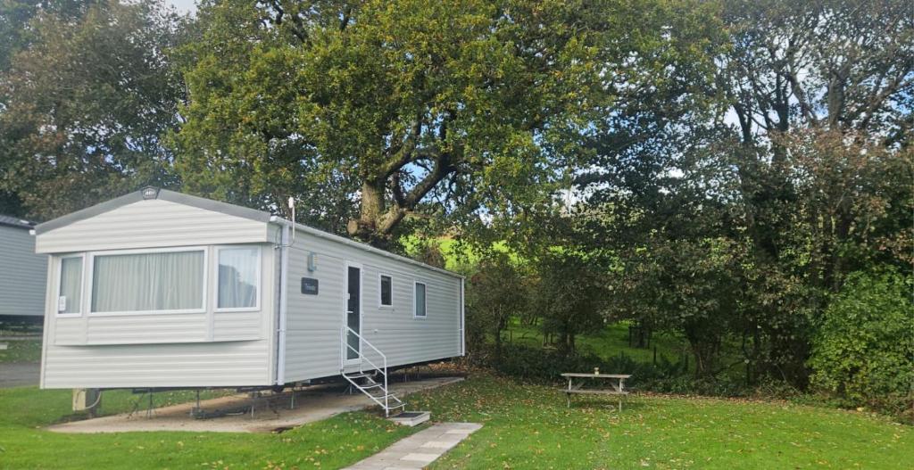 Κήπος έξω από το Emma and Simon's hideaway Retreat