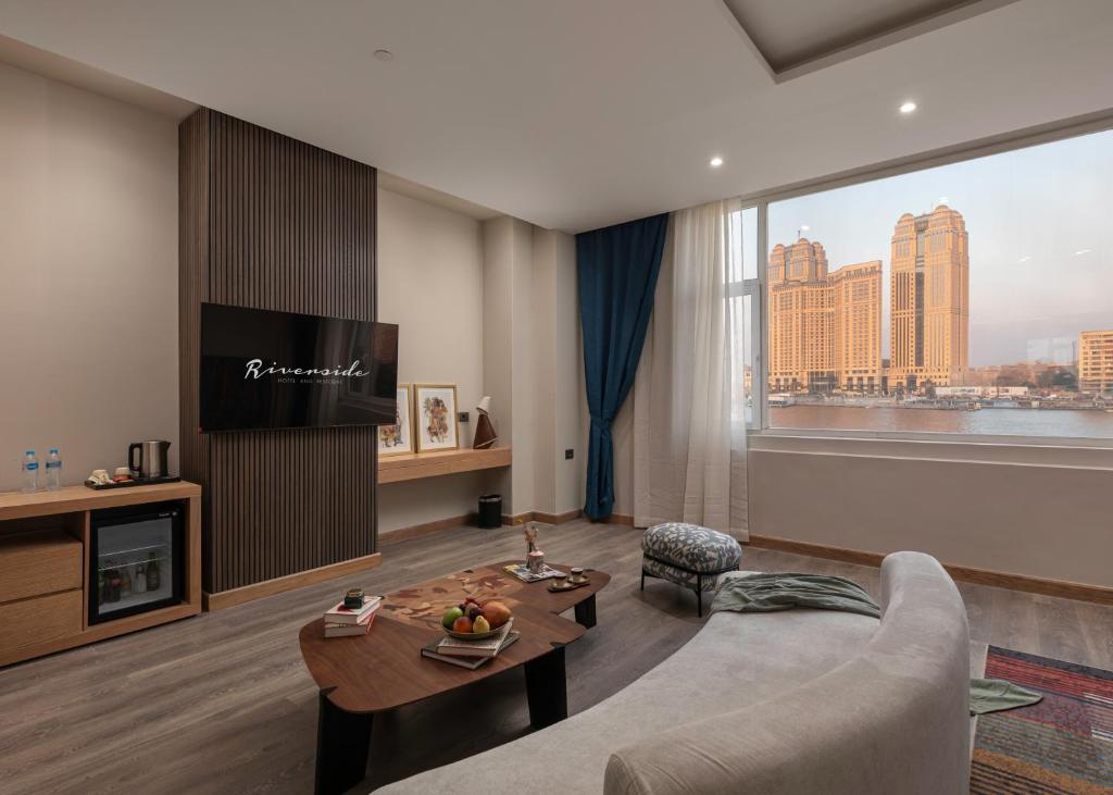 Riverside Hotel - 16