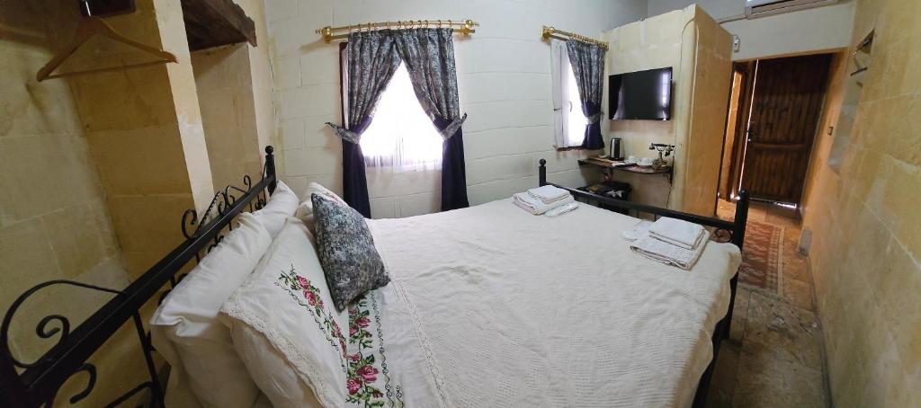 BABIL ANTIQUE HOTEL - 1