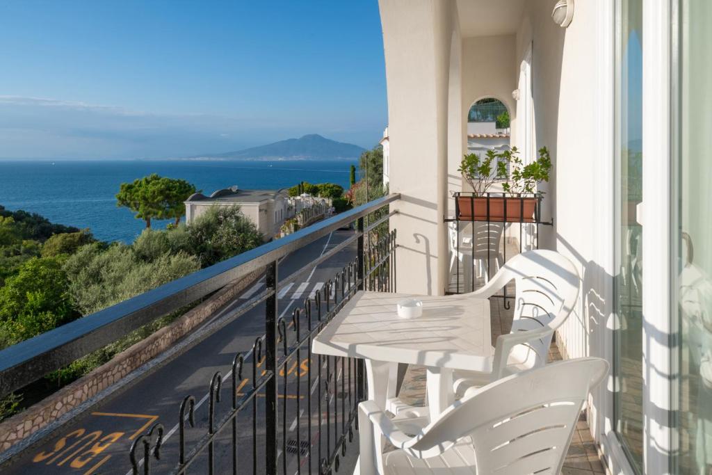 Hotel Britannia - 13