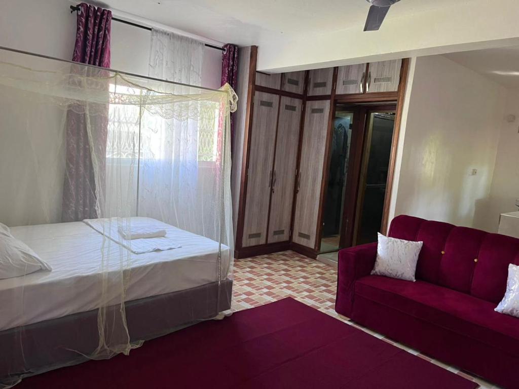 Ảnh trong thư viện ảnh của Round house beach apartment ở Mombasa