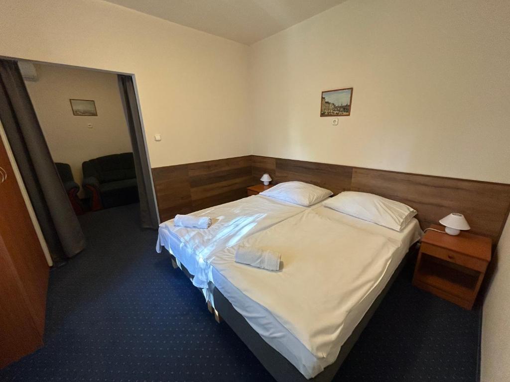 Corvin Hotel - Resim 30