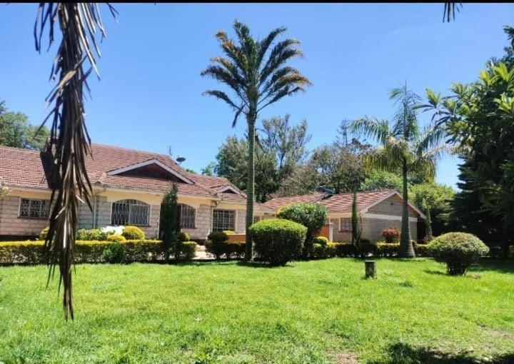 Κήπος έξω από το 2BR Elgon Hill Homes Stay in Elgon View Estate