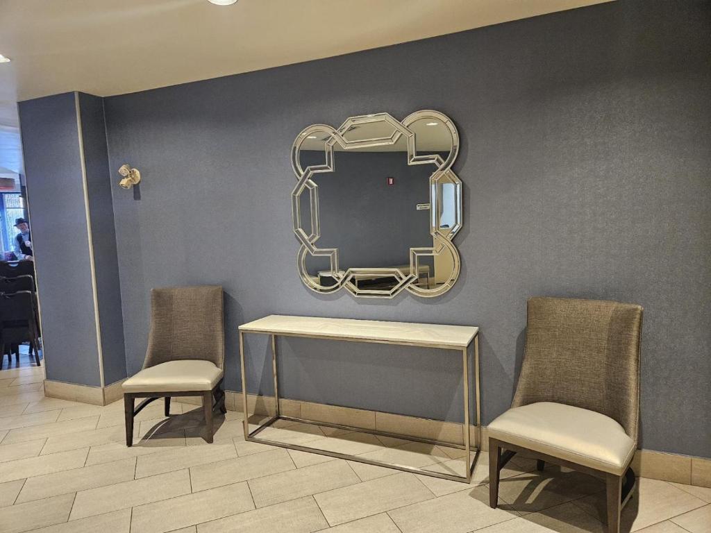 Hilton Garden Inn Calgary Airport - Resim 32