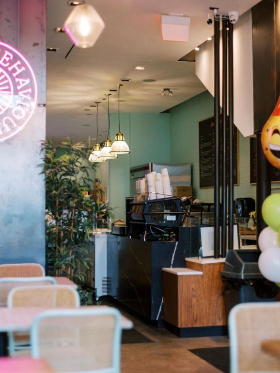 The Beverley Hotel - Resim 6