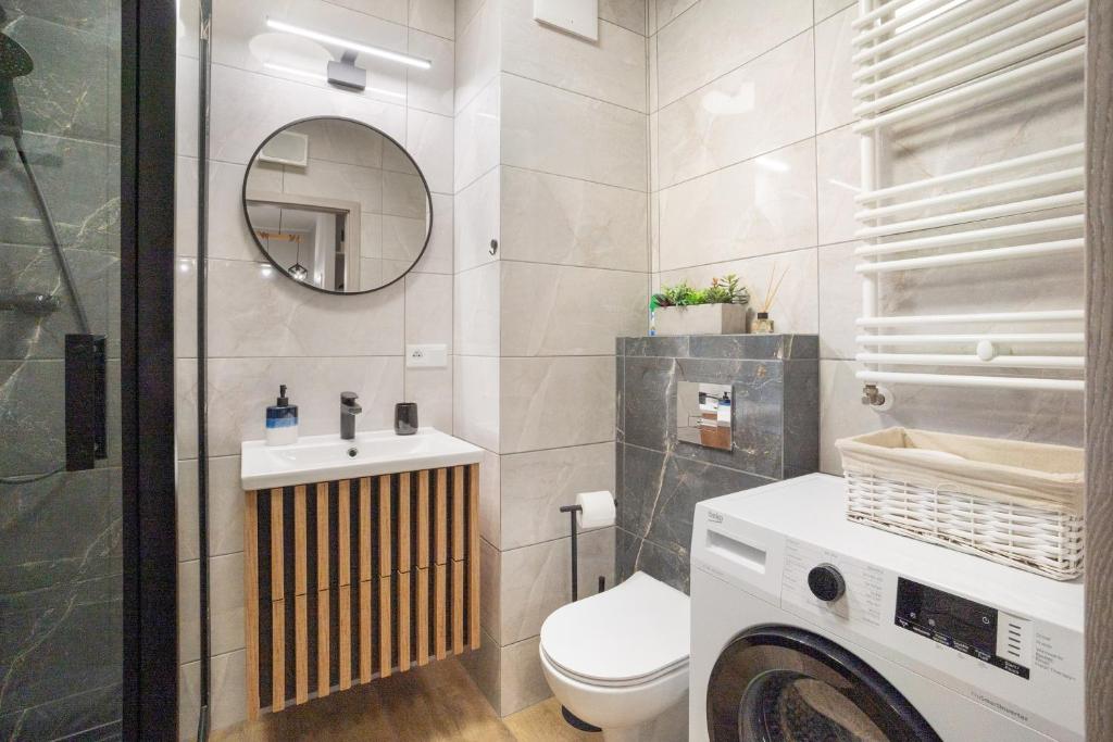 Cozy Warsaw Apart with Gym close to the Airport and City Centre - Resim 11