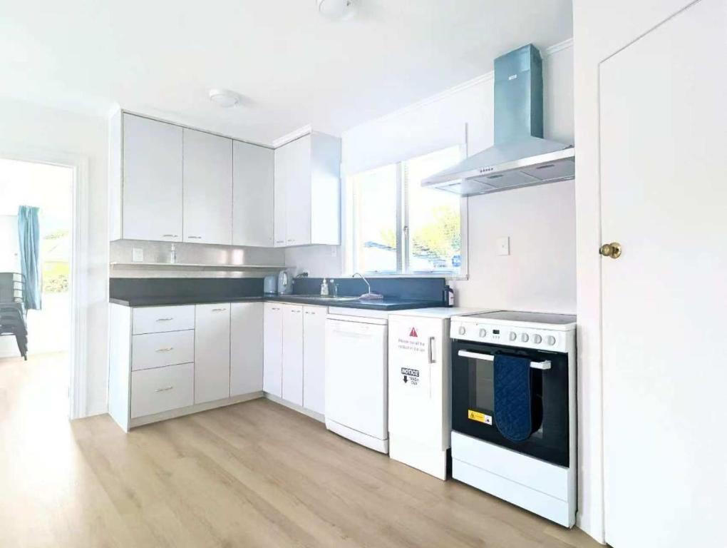 5 bedrooms, your getaway starts here - Resim 5