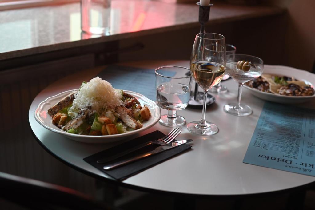 Hotel Local 101 - Resim 16