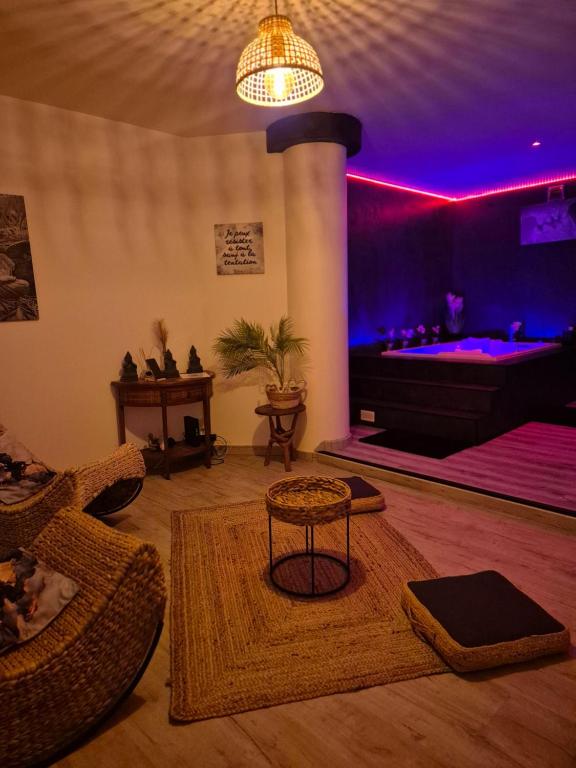 Fotografie z fotogalerie ubytování Casanova's Home Love v destinaci Châtonnay