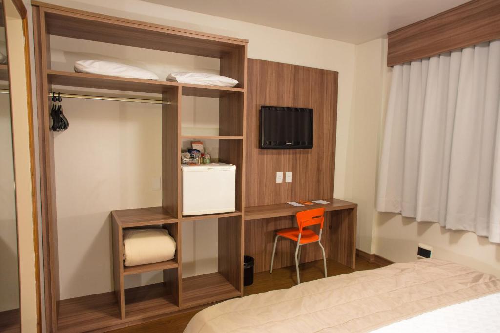  Hotel Continental Business - 200 metros do Complexo Hospitalar Santa Casa