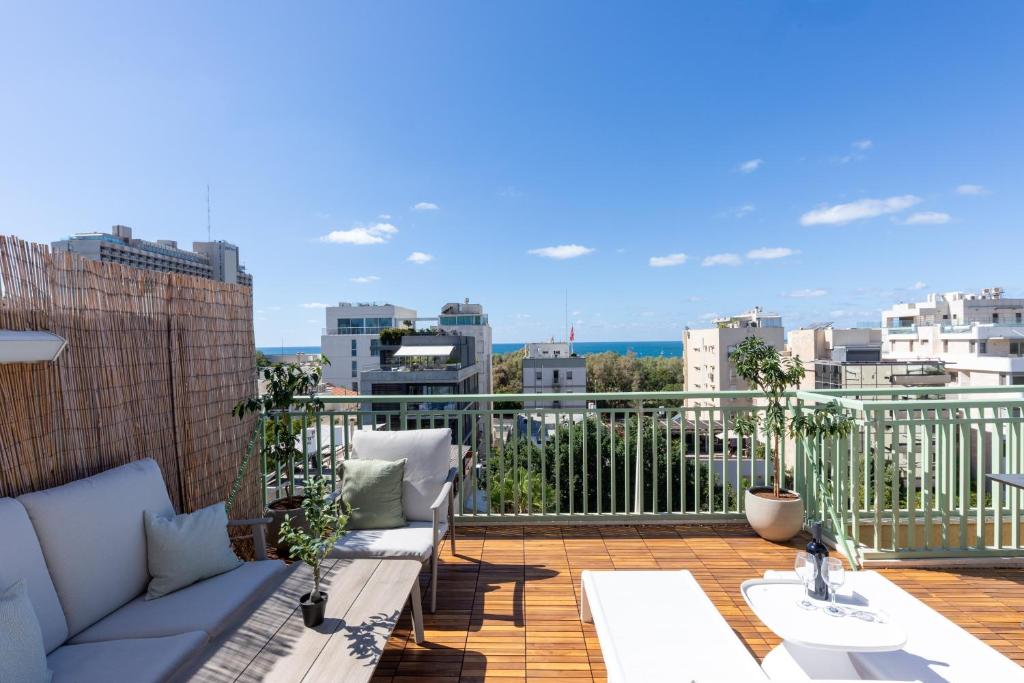 Μπαλκόνι ή βεράντα στο 175 Design Residence - With mamad