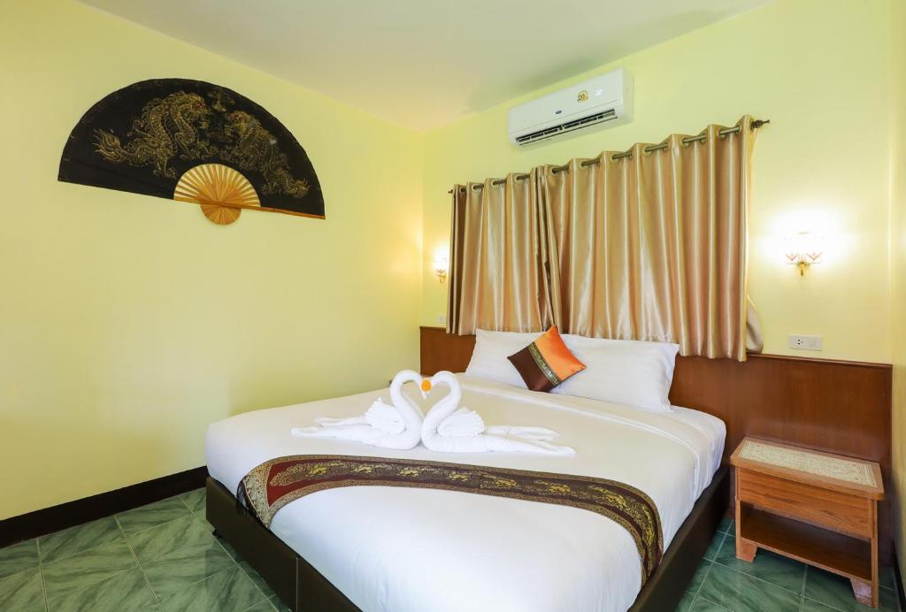 The Golddiggers Resort - 2