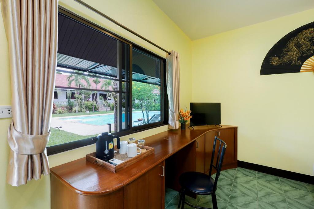 The Golddiggers Resort - 3