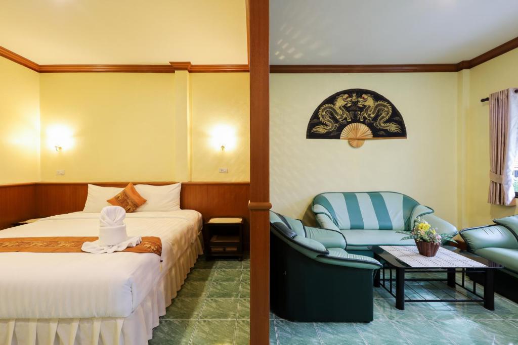 The Golddiggers Resort - 7