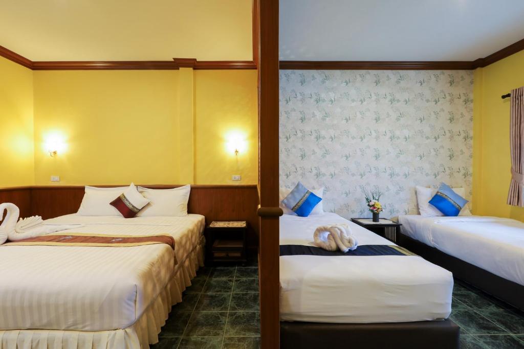 The Golddiggers Resort - 13