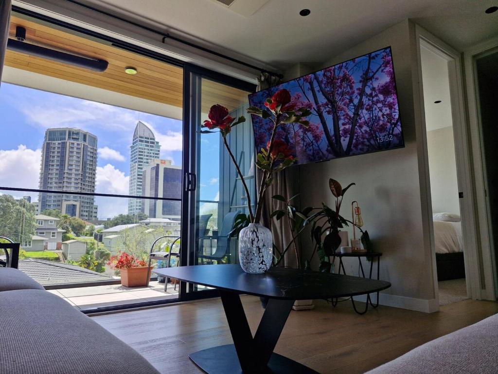 Χώρος καθιστικού στο Takapuna Apartment