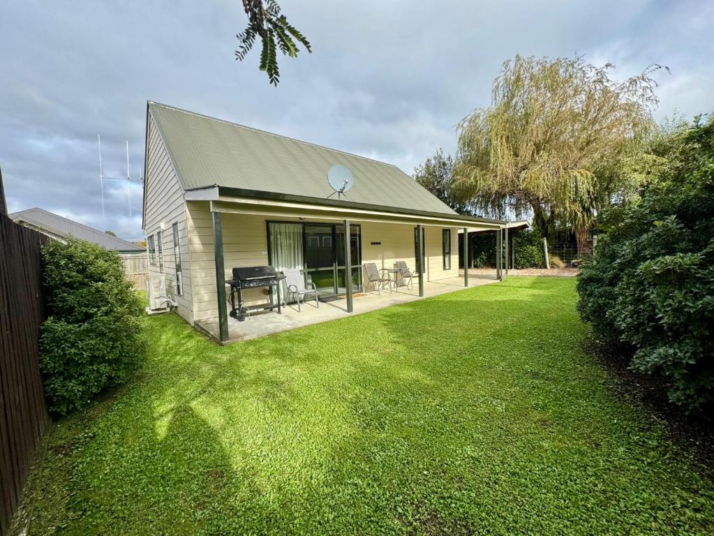 15b Caverhill Close - Resim 1