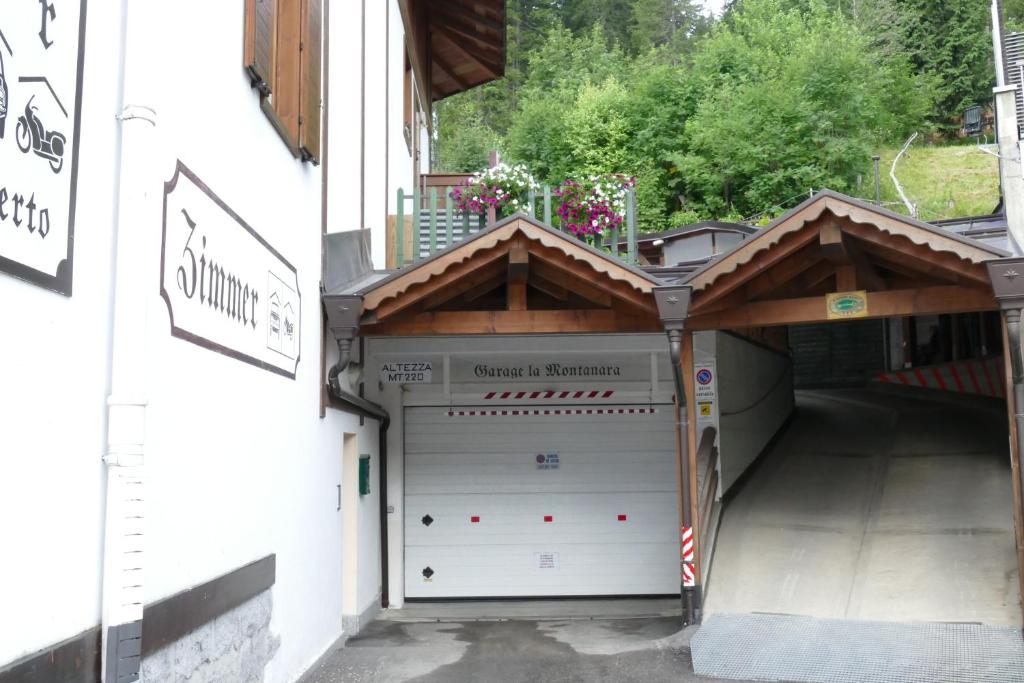 Hotel Garnì La Montanara, Madonna di Campiglio — property photo 4