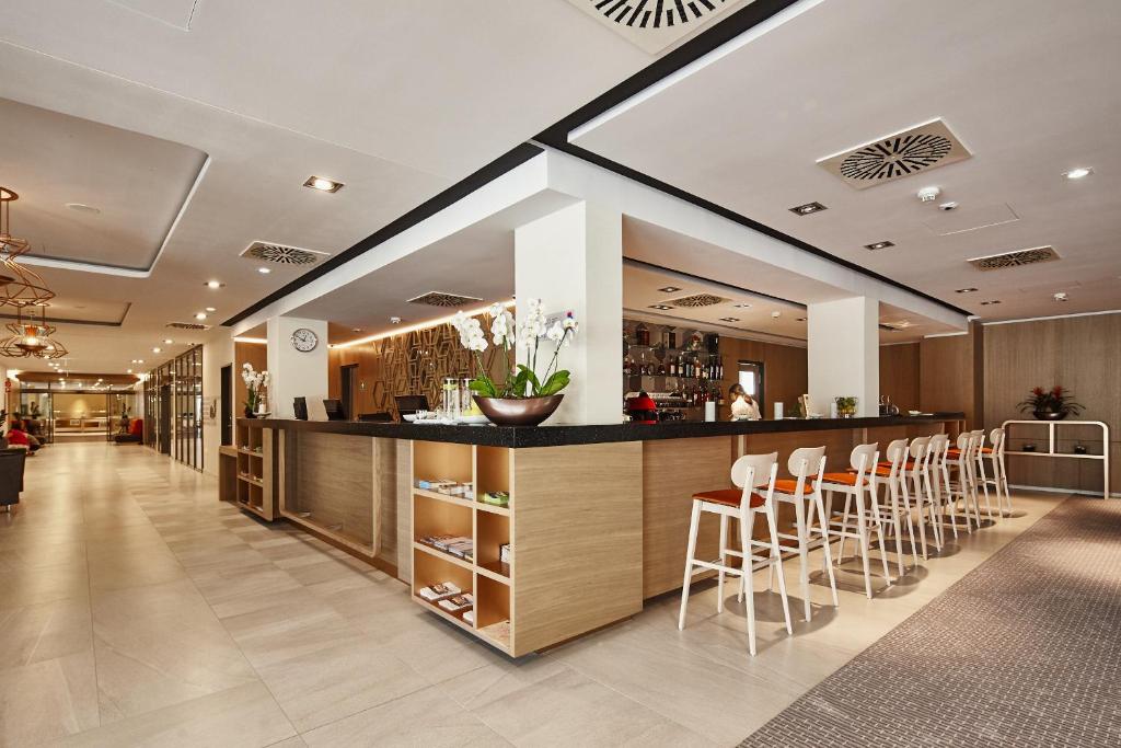 Lounge nebo bar v ubytování Thermal Hotel Balance Lenti