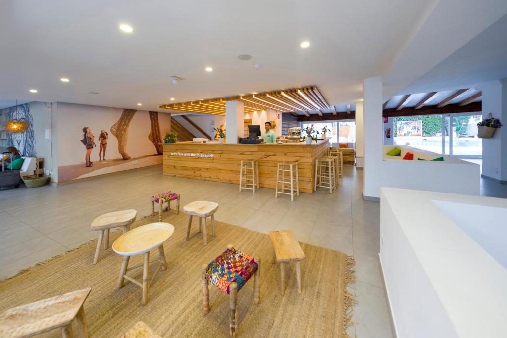 Hotel Vibra Bossa Flow - Adults only, Playa den Bossa ...