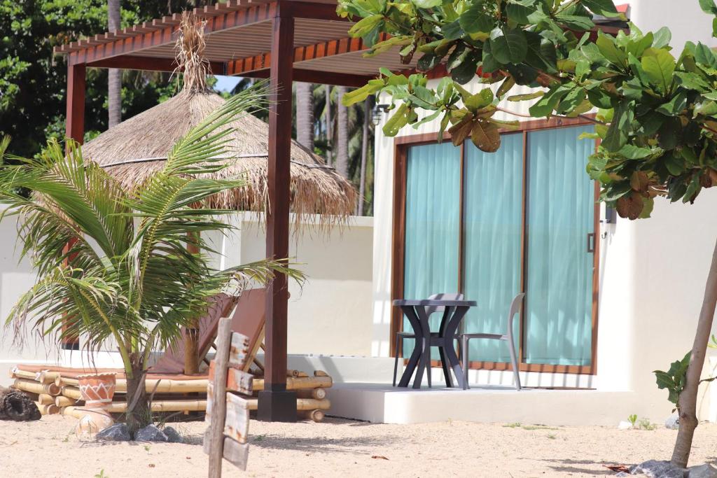 Chansi Beachresort - 16