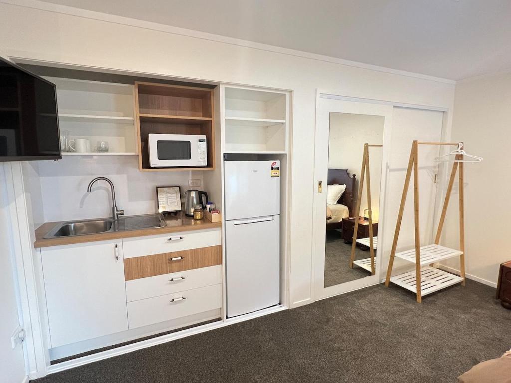 Sunny Matua, Private Suite, Quiet Stay, 5star Bed - Resim 8