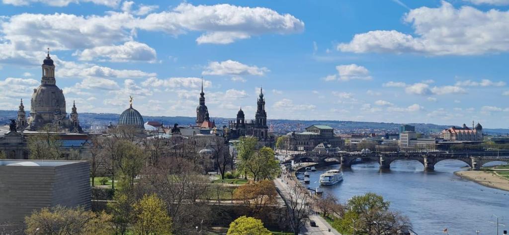 Hotel Am Terrassenufer - Resim 25