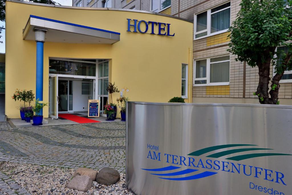 Hotel Am Terrassenufer - Resim 38
