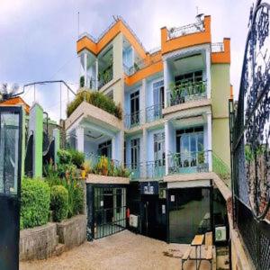 Budova, kde se rezort nachází