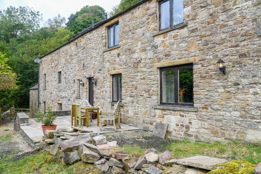 Hoone, kus puhkemaja asub