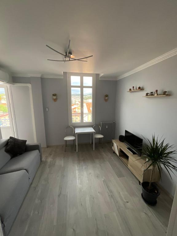 Studio Panorama tesisinde bir oturma alanı