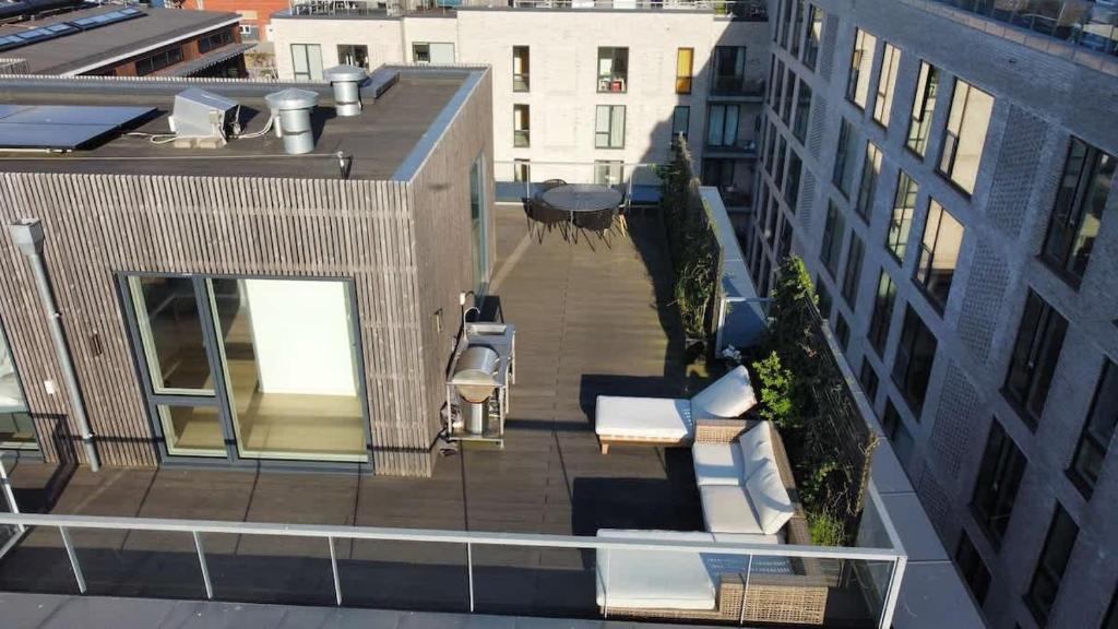 Picture of Luxury Harbourfront Penthouse With Private Rooftop