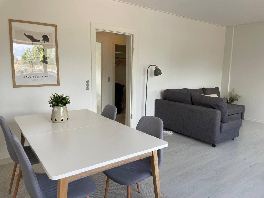 Χώρος καθιστικού στο Expat Stay Stylish Long Term Flat