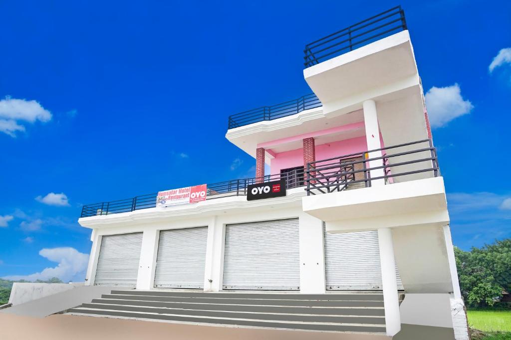 Φωτογραφία από το άλμπουμ του Hotel O Humsafar Hotel & Restaurant σε Prayagraj