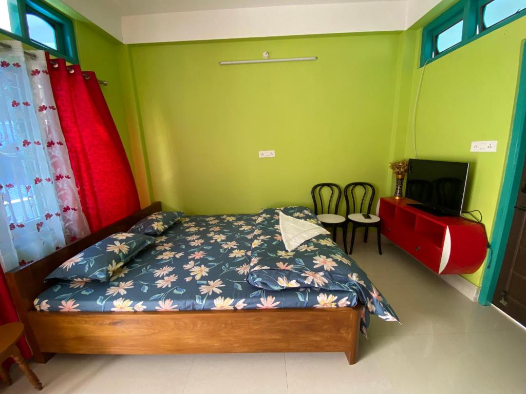 Postel nebo postele na pokoji v ubytování PD homestay