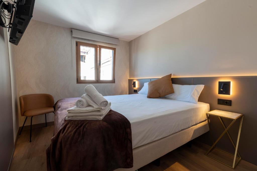 Negresco Plaza Mayor - Double Or Twin Room