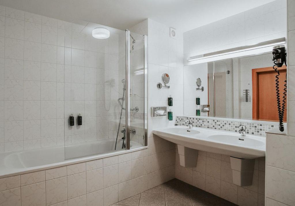 OREA Hotel Pyramida Praha - Resim 21