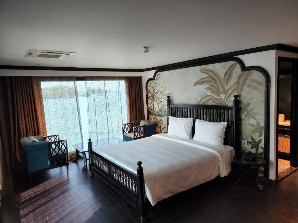 Velar of the Sea Cruise - 3