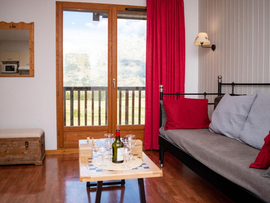 Posezení v ubytování Appartement Duplex 3 Pièces avec Piscine Chauffée à 300m des Pistes - Superdevoluy - FR-1-504-457