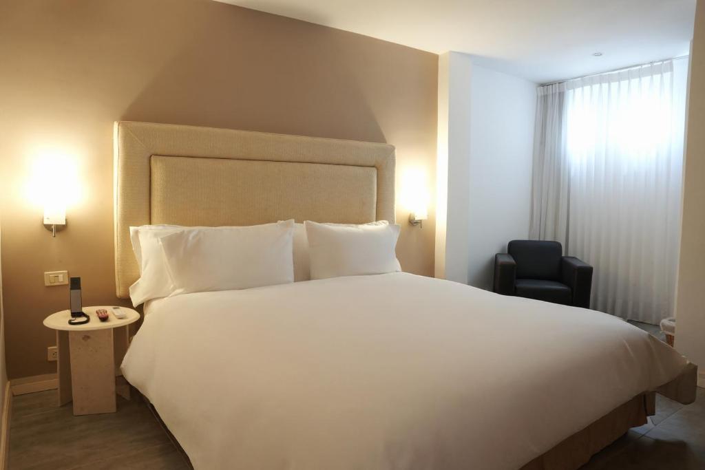 Country International Hotel - Chambre Queen Standard