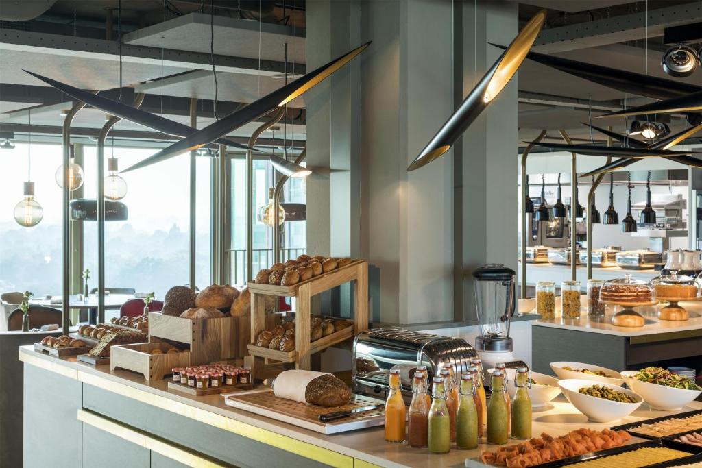 NH Collection Eindhoven Centre - Resim 10