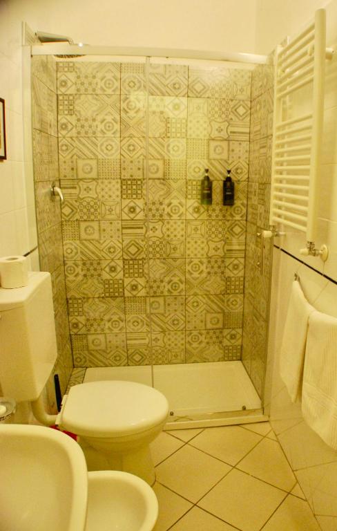 AlbergoTeatro - Habitación Doble Con Baño Privado