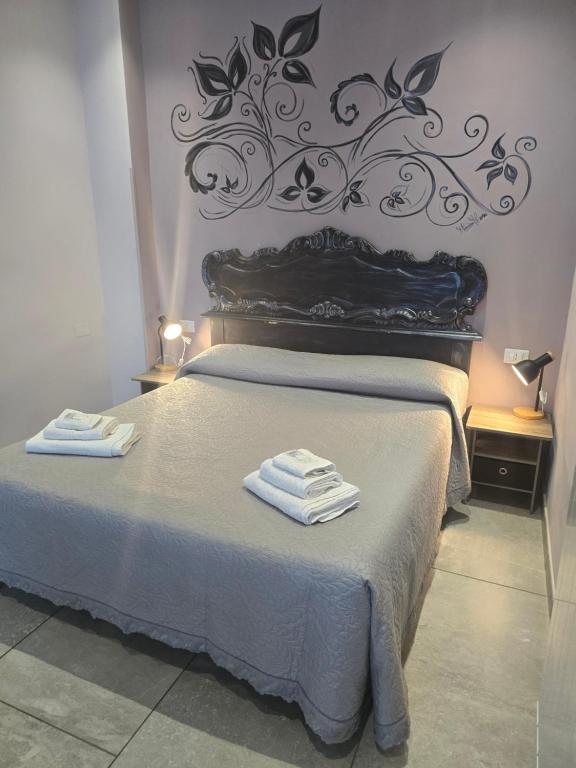 Postel nebo postele na pokoji v ubytování Fede's Home Airport