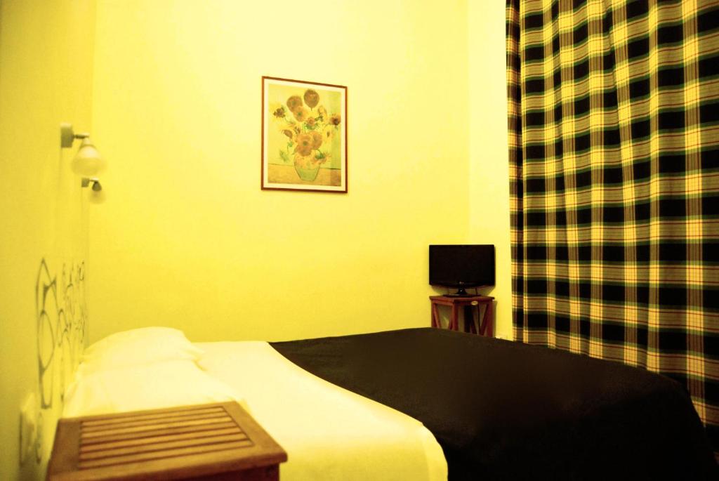 AlbergoTeatro - Habitación Doble Con Baño Privado